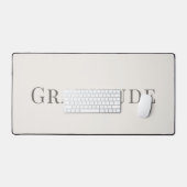 Minimalist Gratitude – Calm Typography Design デスクマット (キーボード&マウス)