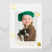 Minimalist Green shamrock St. Patrick's Day Photo 箔シーズンカード (正面)