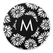 Minimalist Groovy Black and White Daisy Monogram セラミックノブ (正面)
