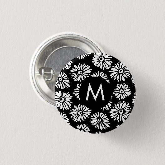 Minimalist Groovy Black and White Daisy Monogram 缶バッジ (正面&裏面)