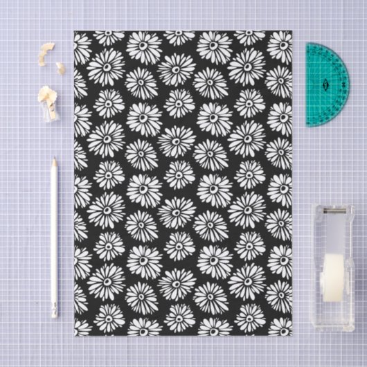 Minimalist Groovy Black and White Daisy Pattern 薄葉紙 (クラフト)