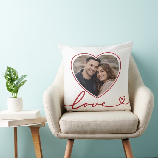 Minimalist Heart Photo With Love Script In Red クッション (椅子)