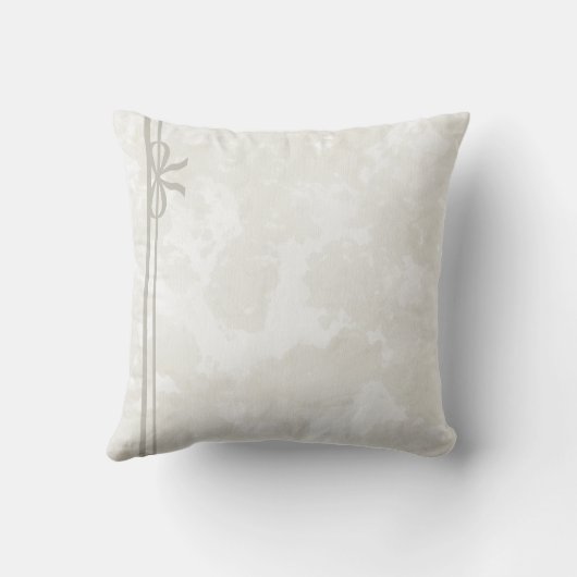 Minimalist Heart Valentine's Day  – Customizable クッション (裏面)