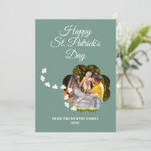 Minimalist lucky shamrock st. Patrick's Day Photo シーズンカード (スタンド正面)