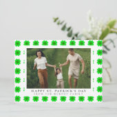 Minimalist lucky shamrock st. Patrick's Day Photo シーズンカード (スタンド正面)