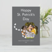 Minimalist lucky shamrock st. Patrick's Day Photo シーズンカード (スタンド正面)