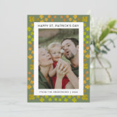 Minimalist lucky shamrock st. Patrick's Day Photo シーズンカード (スタンド正面)