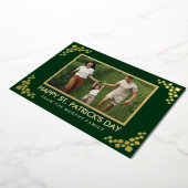 Minimalist lucky shamrock st. Patrick's Day Photo 箔シーズンカード (回転した状態)