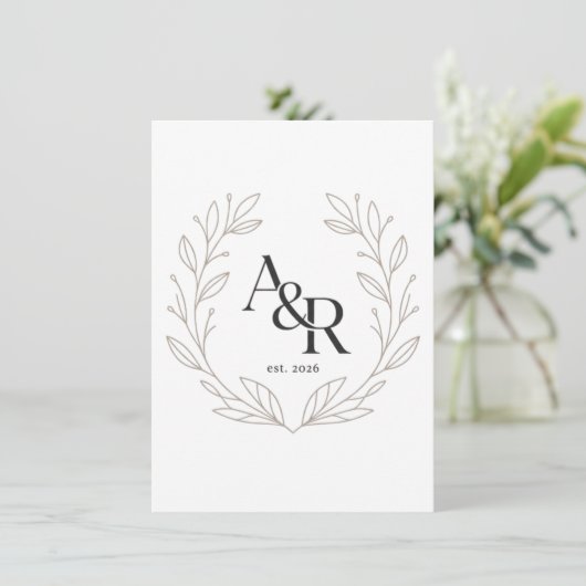 Minimalist Luxury Wedding Monogram Design 招待状 (スタンド正面)