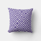 Minimalist Maze Fill Purple Pattern クッション (正面)
