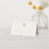 Minimalist Monogram Ivory Editorial Wedding プレイスカード (正面)