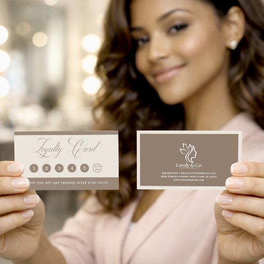 Minimalist Neutral Beige Beauty Loyalty Card  ロイヤリティカード