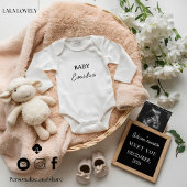 Minimalist neutral pregnancy announcement card 案内状