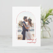 Minimalist Newlywed Beach Couple Photo Christmas シーズンカード (スタンド正面)