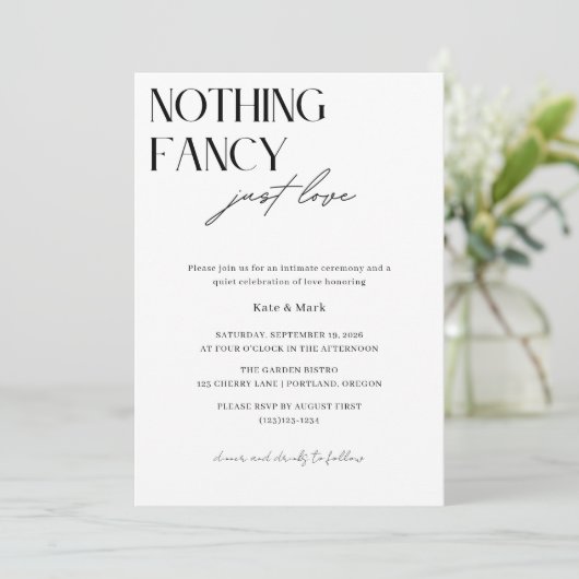 Minimalist Nothing Fancy Just Love Micro Wedding 招待状 (スタンド正面)
