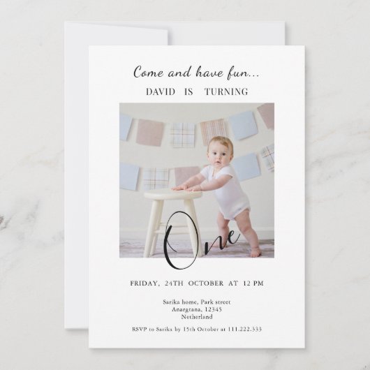 Minimalist One  Custom Photo First Birthday 招待状 (正面)