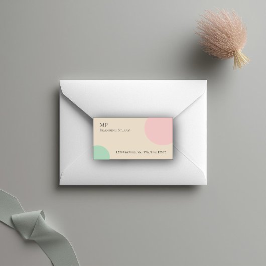 Minimalist Pastel Branding Design ラベル