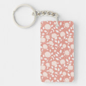 Minimalist Pastel Rose White Floral Pattern キーホルダー (正面)