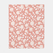 Minimalist Pastel Rose White Floral Pattern フリースブランケット (正面)
