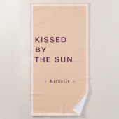 Minimalist Personalized Kissed by the Sun ビーチタオル (正面)