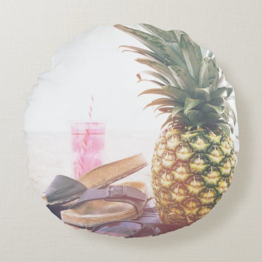 Minimalist photography of pineapple near sandals a ラウンドクッション (正面)