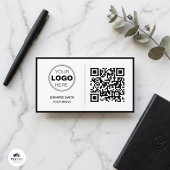 Minimalist QR Code Professional Design 名刺