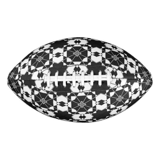 Minimalist retro check pattern – Monochrome design アメリカンフットボール (正面)