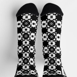 Minimalist retro check pattern – Monochrome design ソックス