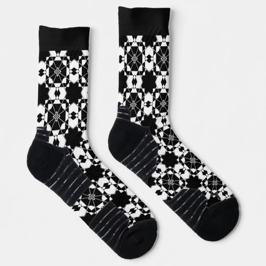 Minimalist retro check pattern – Monochrome design ソックス (右)