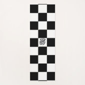 Minimalist Retro Checkered – Monochrome Streetwear ヨガマット (正面)