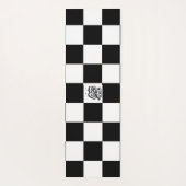 Minimalist Retro Checkered – Monochrome Streetwear ヨガマット (裏面)