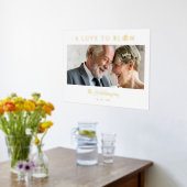 Minimalist Romantic Wedding Photo Anniversary Gold 箔ポスター (レイダウン (キッチン))
