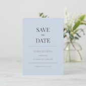 Minimalist Save the Date カード | ダスキーブルー (スタンド正面)