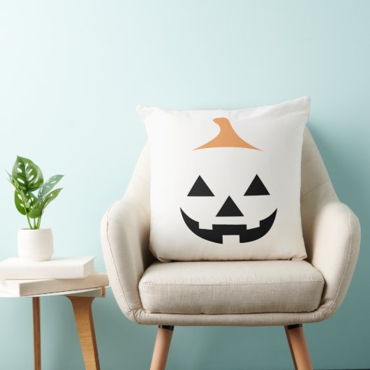 Minimalist Scary Pumpkin クッション (椅子)