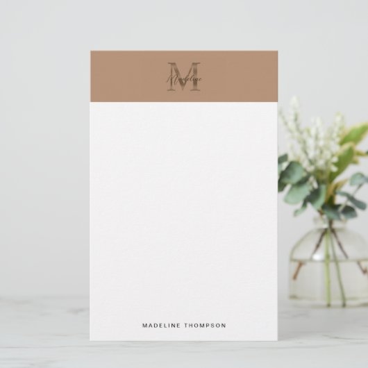 Minimalist Script Metallic Taupe Gold Monogram 便箋 (スタンド正面)