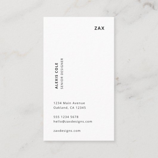 Minimalist Simple Black and White Modern Vertical 名刺 (正面)