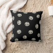 Minimalist Skull Pattern Aesthetic Phone case クッション (ブランケット)