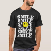 Minimalist Smile Emoji Retro Typography Funny  Tシャツ (正面)