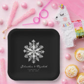 Minimalist Snowflake Wedding | Black ペーパープレート (パーティー)