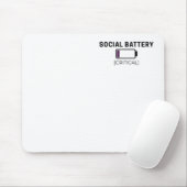 Minimalist Social Battery Low Typography  マウスパッド (マウス)