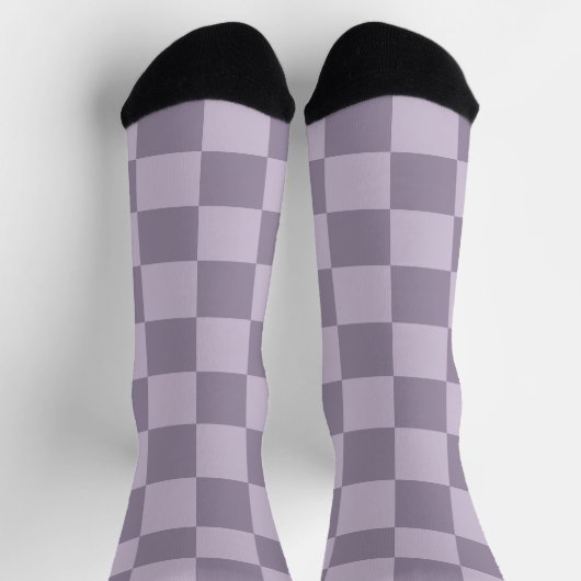 Minimalist Soft Lavender Checkerboard Pattern  ソックス (上部)