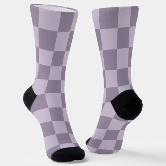 Minimalist Soft Lavender Checkerboard Pattern  ソックス (傾斜あり)