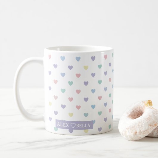 Minimalist Soft Pastel Heart Pattern Couple Name コーヒーマグカップ (ドーナツ)