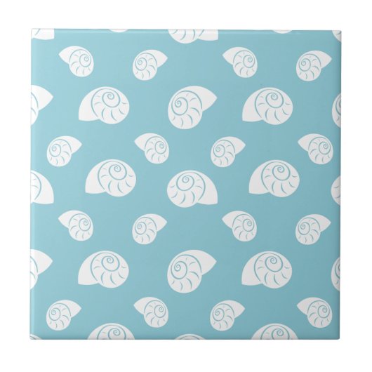 Minimalist Spiral Seashell Coastal Pattern タイル (正面)