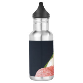 Minimalist sushi elegance – nigiri sushi on bamboo ウォーターボトル