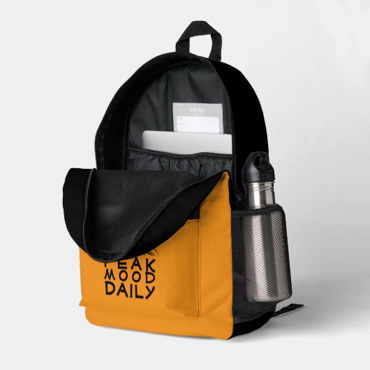 Minimalist Trail Hiking yellow Backpack プリントバックパック (裏面右端 (見開き))