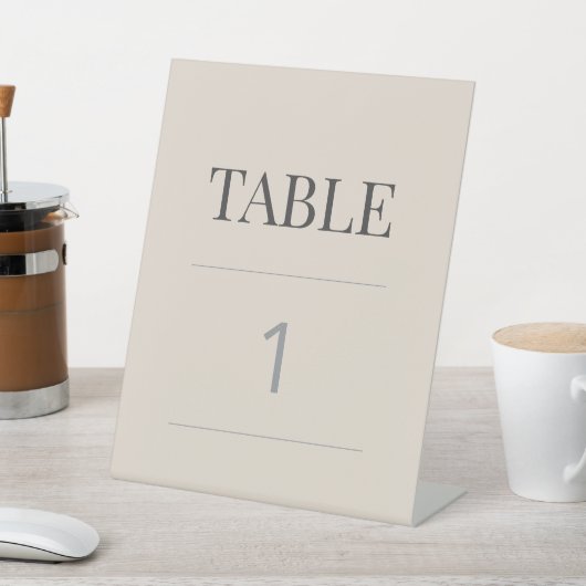 Minimalist Wedding Table Number Soft Latte 台座サイン (インサイチュ)
