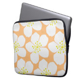 Minimalist White Floral Pattern ラップトップスリーブ (正面左)