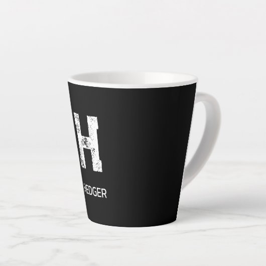 MINIMALIST WHITE ONE LETTER MONOGRAM NAME BLACK カフェラテマグ (右アングル)