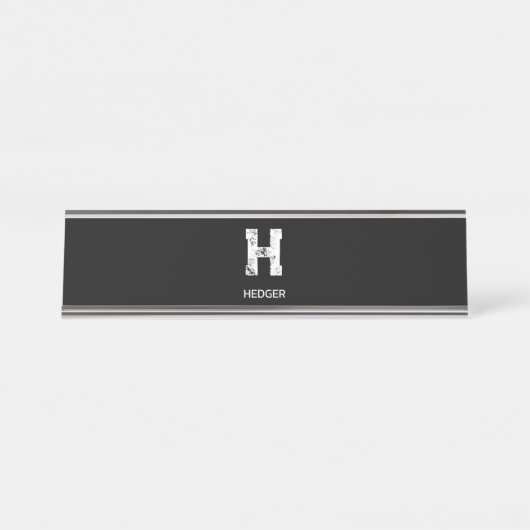 MINIMALIST WHITE ONE LETTER MONOGRAM NAME BLACK  デスクネームプレート (正面)